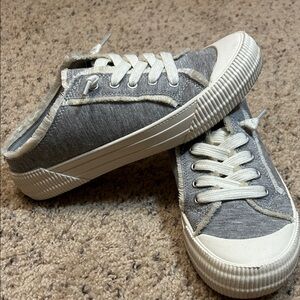 Jellypop Gray and White Sneakers